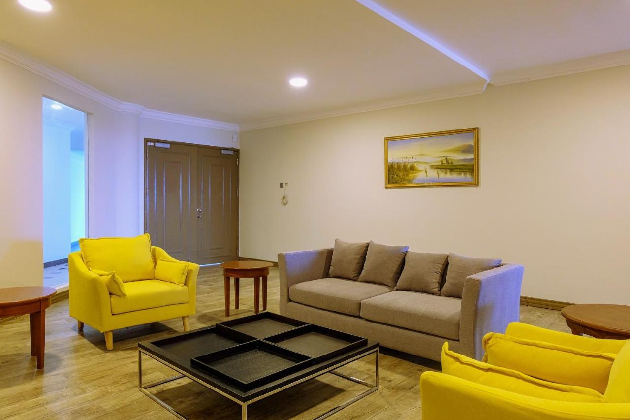 The Lanes Hotel Tutong Екстериор снимка