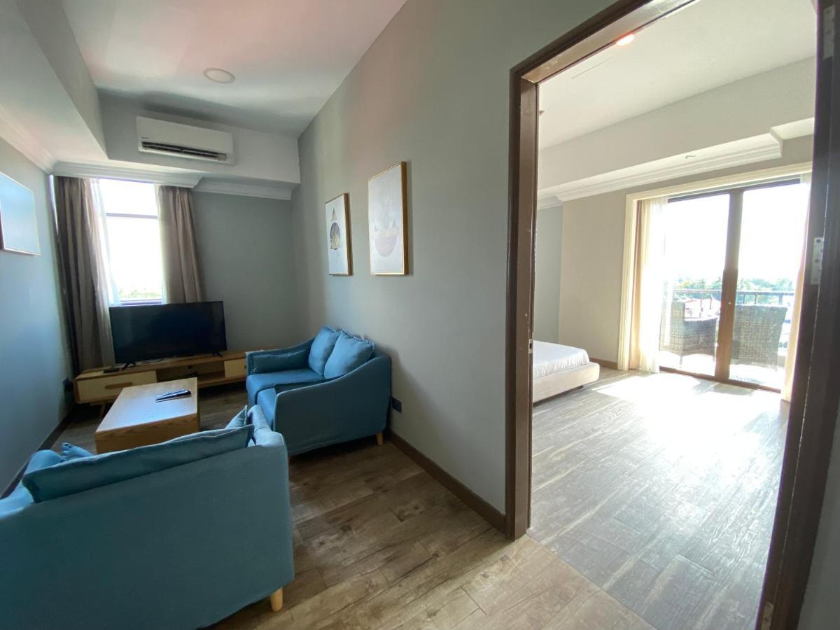 The Lanes Hotel Tutong Екстериор снимка